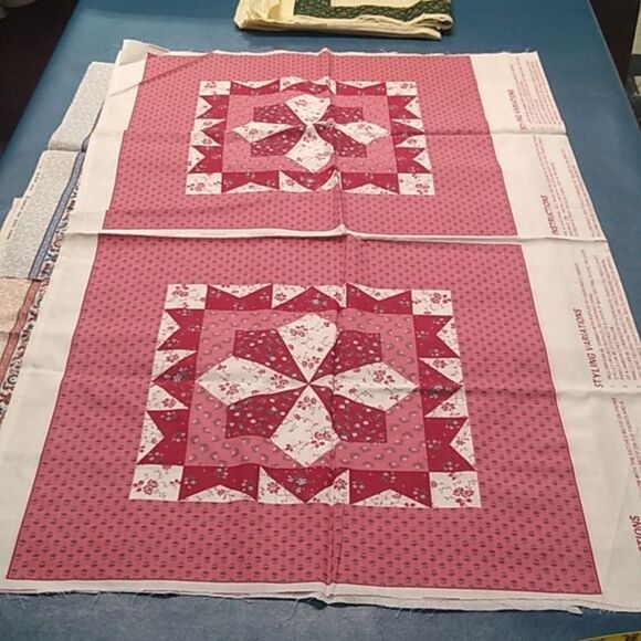 Granny's Trunk Pillow Kit - Green and Red, Pink & Blue Flower Baskets Quilt Sq - Picture 4 of 12